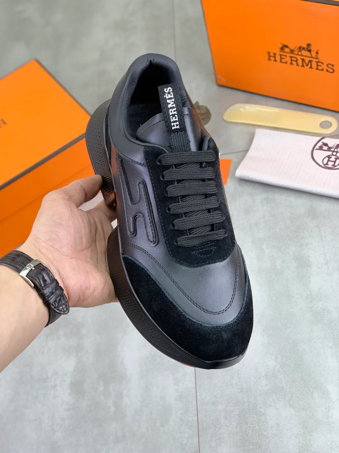 Men's shoes 💰P460 new style [HERMES] Hermès - High-end quality original order - Upper: 🔝 Napa calfskin, sewn brand 'H' totem - Inner: water-dyed cowhide - Outsole: ultra-light TPU foam; molded outsole - Ultra-high quality control·Fine workmanship: highlighted (high-end·luxury·grade) -Size: 38-44 (45 can be customized)·